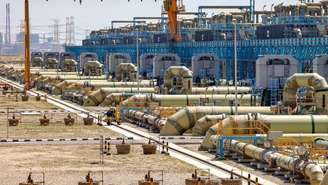 Foto tirada em 2023 mostra a usina de dessalinização de água de Ras al-Khair, propriedade da Saline Water Conversion Corporation (SWCC) do governo saudita, situada no Golfo, na Arábia Saudita. (Imagem de ilustração)