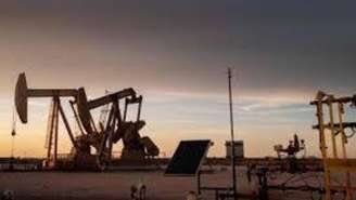 Mesmo que as declarações de Trump tenham sido negadas pelo Irã, a fala do presidente norte-americano impactou positivamente o preço do barril do petróleo. (Imagem de ilustração)