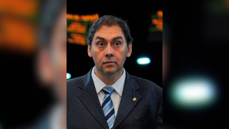 Ex-prefeito de Campo Grande se apresenta à polícia após matar homem