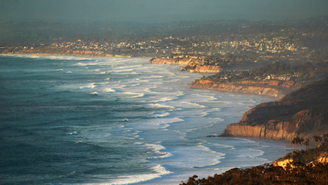 El Niño é um fenômeno climático caracterizado pelo aquecimento anormal das águas superficiais do Oceano Pacífico Equatoria