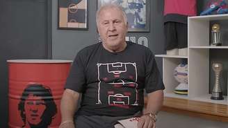 Zico, ídolo do Flamengo e presente em três Copas do Mundo.