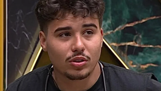 Após apanhar em barbearia, ex