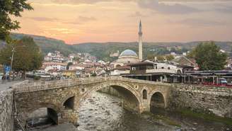 Kosovo é reconhecido por mais de 100 Estados, incluindo Estados Unidos e grande parte da União Europeia. Porém, não pela Sérvia, nem por potências como Rússia, China e alguns membros da UE – depositphotos.com / mitzo_bs