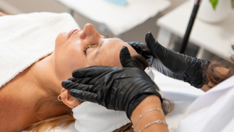 Bioestimulador de colágeno é um procedimento estético que necessita de cuidados especiais