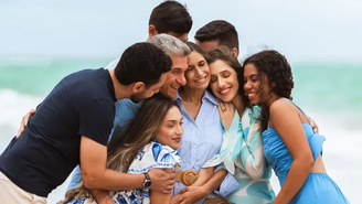 Família registra despedida em ensaio fotográfico antes da morte da mãe e viraliza