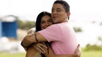 Marciele e o amigo Victor Israel —