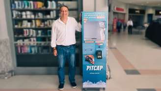 Antony Felallah trouxe a ideia das máquinas de limpeza de capacetes para o mercado brasileiro