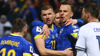 Edin Džeko: atacante bósnio durante partida que eliminou a Itália da Copa 2026