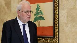O ministro da Justiça, Adel Nassr, no palácio presidencial em Baabda, onde foi realizada a primeira reunião do novo governo do Líbano, na periferia leste de Beirute, em 11 de fevereiro de 2025.