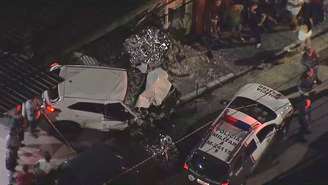 Duas crianças morrem atropeladas após carro bater no portão de casa em Diadema, na Grande SP