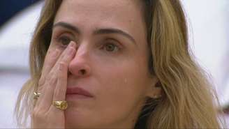 Ana Paula Renault se emociona ao falar do pai no BBB26
