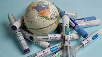 Na prática clínica, a escolha entre um agonista de GLP-1 isolado e um agonista dual GLP-1/GIP leva em conta condição de saúde geral, metas de controle da glicemia, histórico de doenças cardiovasculares, presença de obesidade e tolerância a efeitos colaterais gastrointestinais – depositphotos.com / Micromoh77