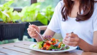 Alimentos simples podem substituir suplementos e manter boa nutrição