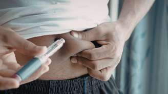 Análogo de insulina glargina mantém níveis mais estáveis ao longo do dia e permite menos aplicações, melhorando a adesão ao tratamento