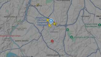 No Aeroporto de Congonhas, em São Paulo, aviões voaram em círculos por estarem impedidos de pousar