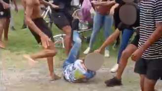 Adolescente é espancado por grupo ao sair da escola no litoral de SP