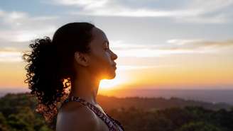 Você pode ser uma pessoa mais intuitiva do que imagina; descubra os sinais da intuição no dia a dia e como fortalecer essa percepção 