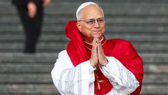 Papa Leão XIV no Memorial dos Mártires em Argel, em 13 de abril de 2026.