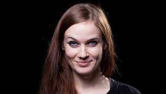 Anika Nilles, baterista do Rush, em 2015