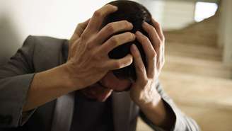 A esquizofrenia é um transtorno mental definido por alterações persistentes na percepção da realidade, no pensamento e no comportamento – depositphotos.com / nito103