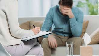 Ensaios clínicos com psilocibina ocorrem em ambientes controlados, com apoio psicológico contínuo – depositphotos.com / IgorVetushko