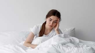 Veja as causas da dor de cabeça ao acordar