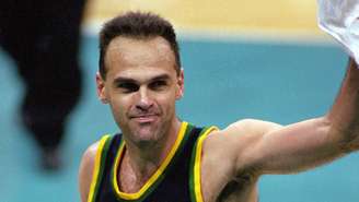 Imprensa internacional repercute morte de Oscar Schmidt 'Lenda do basquete' (Jed Jacobsohn Getty Images)