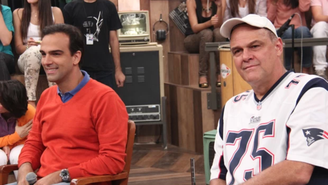 Tadeu e Oscar Schmidt juntos no Altas Horas