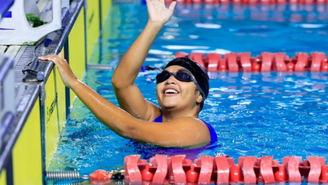 Iandra Reis encontrou na natação uma forma de lidar com a perda da visão