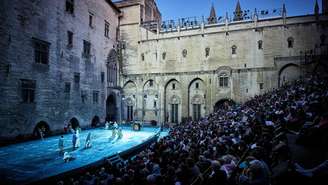 O Palácio dos Papas, cena principal e histórica do Festival de Avignon, o maior encontro de artes cênicas do mundo, que acontece todo ano no sul da França.