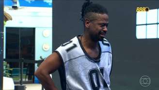 Leandro Boneco na última prova do BBB 26; brother se sentiu mal, foi atendido e voltou para a competição