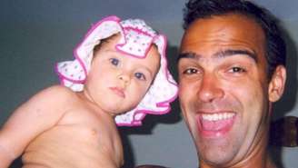 Filha de Tadeu Schmidt emociona com homenagem ao pai após morte de Oscar: 'Gigante'