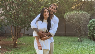 MIchelle Barros e Shia Phoenix anunciam gravidez