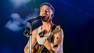 Junior Lima rebate após boatos sobre sexualidade: 'Prefiro ser confundido com gay'