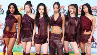 Nos bastidores brilhantes dos grandes palcos do K-pop existe um processo intenso que começa anos antes do debut: o treinamento de trainees em academias de talentos – depositphotos.com / Image Press Agency