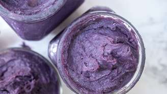 Conheça o ube, o tubérculo roxo das Filipinas rico em nutrientes. Veja como ele virou febre na gastronomia mundial e até na maquiagem