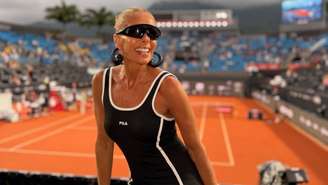 Em entrevista, Adriane Galisteu afirmou ter sentido dificuldade para se adaptar às mudanças físicas e emocionais causadas pela condição