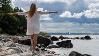 Segundo a especialista em Baralho Cigano, Fernanda Arjona, as cartas indicam um dia de energias densas, mas há formas de preservar emocional