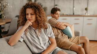 Estudo mostra que discutir no relacionamento pode aproximar casais, desde que haja diálogo e resolução saudável dos conflitos