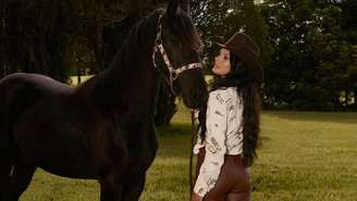 Veja artistas processados por maus