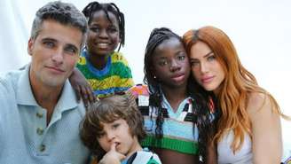 Bruno Gagliasso se emociona com estreia de Titi como modelo: 'Feliz da vida'