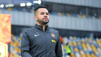 Cogitado no Corinthians, Dentinho tem números discretos na Ucrânia