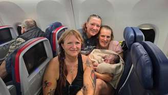 Veja o caso do nascimento dentro de um voo e os riscos da viagem para gestantes