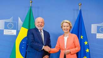 Em encontro, o presidente brasileiro e a presidente da Comissão Europeia falaram sobre o acordo Mercosul-UE, apesar de o tema não estar em discussão na cúpula.