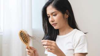 Confira nutrientes que ajudam a combater a queda de cabelo