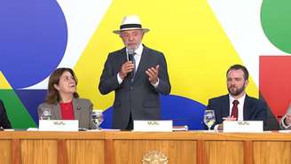 Lula falou brevemente após assinatura da Medida Provisória referente ao Novo Desenrola Brasil.