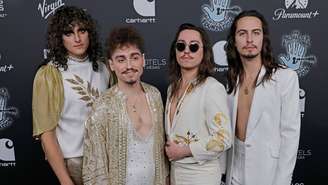 Daniel Wagner, Josh Kiszka, Jake Kiszka e Sam Kiszka formam Greta Van Fleet