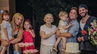 Poliana Rocha celebra 85 anos da mãe