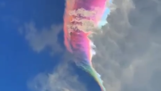 Registros de nuvem com cores do arco-íris viralizam na internet