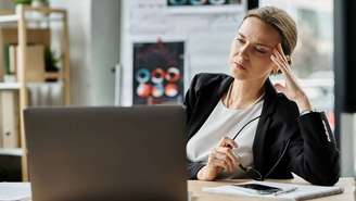 Casos de ansiedade, depressão e burnout aparecem com mais regularidade nos consultórios médicos e também nos departamentos de recursos humanos – depositphotos.com / HayDmitriy